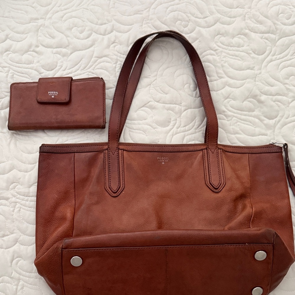 Elegant Brown Leather Tote Bag